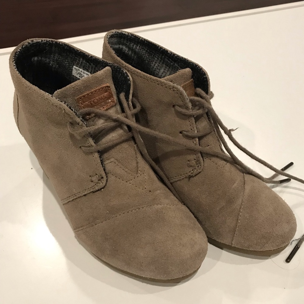 TOMS Kala nude suede bootie wedges